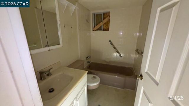 93 Mackie Dr, Martinez, CA 94553