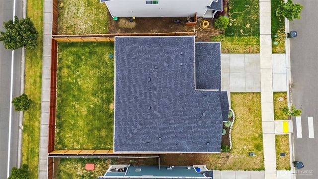 15187 Iverson Loop SE, Yelm, WA 98597