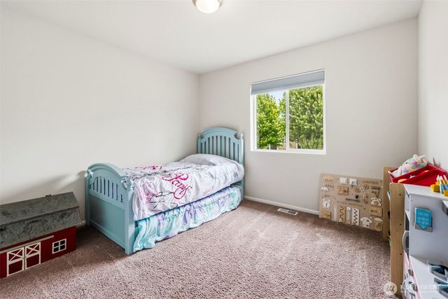 15187 Iverson Loop SE, Yelm, WA 98597
