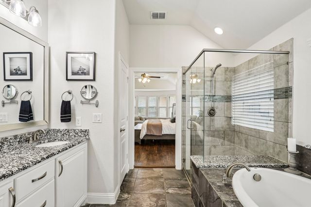 5220 Edgebrook Way, Fort Worth, TX 76244