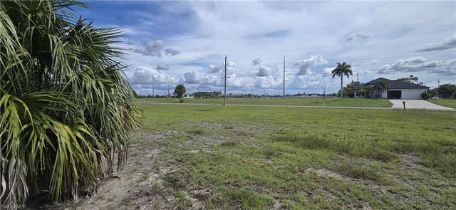 1315 NW 8th TER, Cape Coral, FL 33993