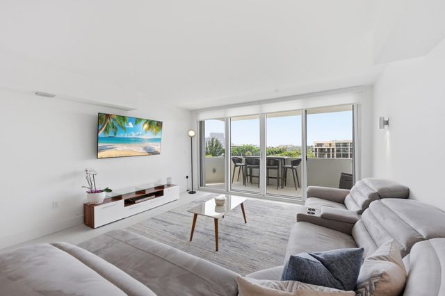 2773 S Ocean Boulevard 5140, Palm Beach, FL 33480