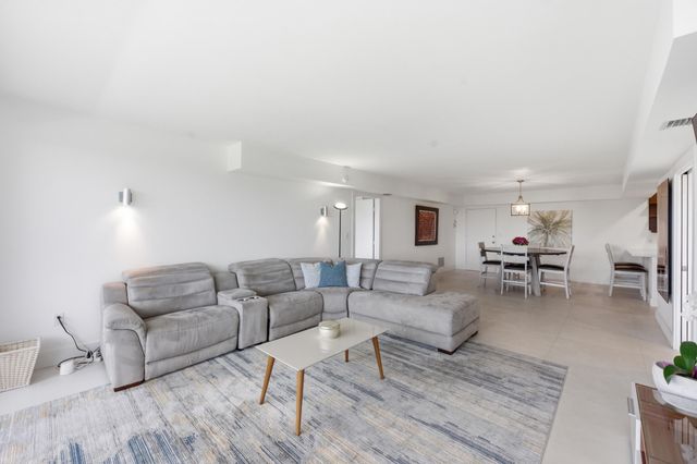 2773 S Ocean Boulevard 5140, Palm Beach, FL 33480