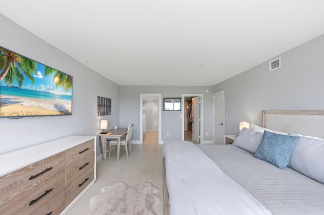 2773 S Ocean Boulevard 5140, Palm Beach, FL 33480