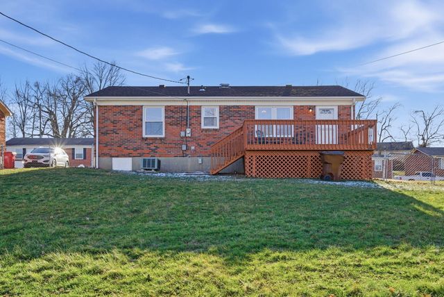 204 Rolling Acres Drive, Nicholasville, KY 40356