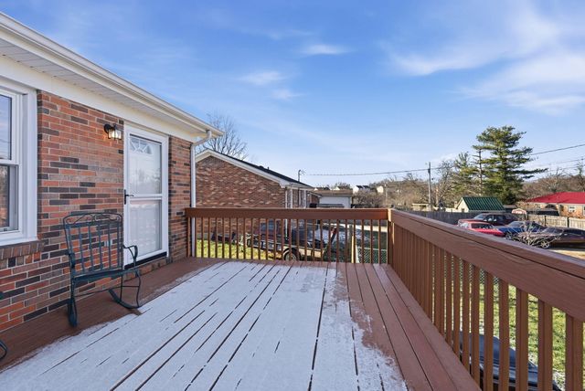 204 Rolling Acres Drive, Nicholasville, KY 40356