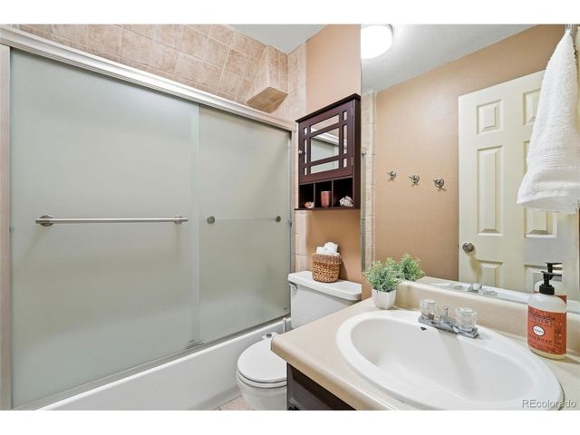 805 Gigi St, Castle Rock, CO 80104