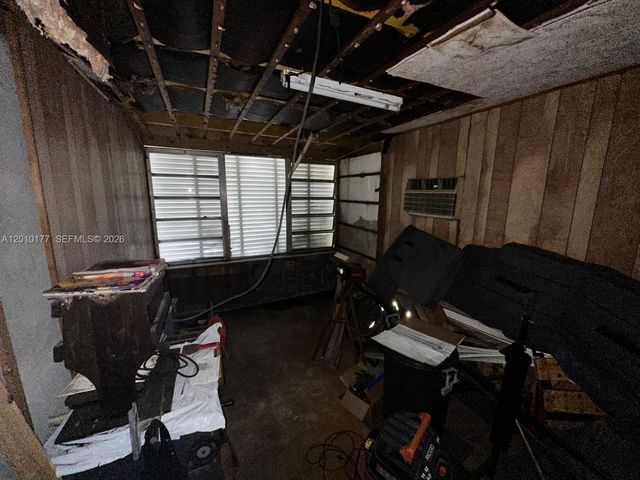 55 NE 171st Ter, North Miami Beach, FL 33162