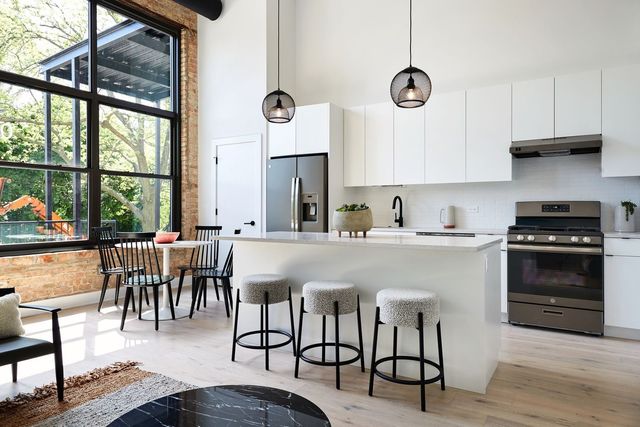 3228 W palmer Street 10, Chicago, IL 60647