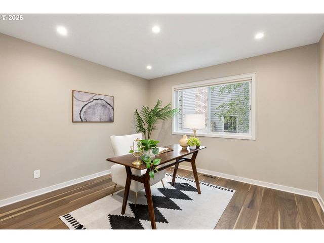 4088 ORCHARD Dr, Lake Oswego, OR 97035