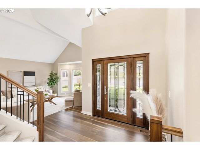 4088 ORCHARD Dr, Lake Oswego, OR 97035