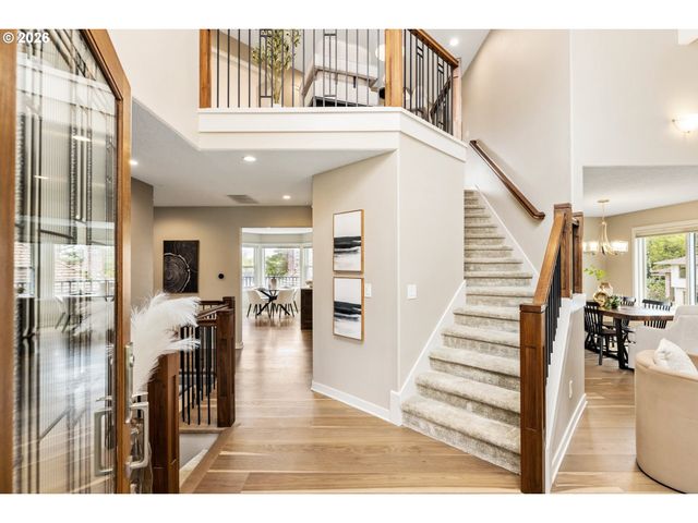 4088 ORCHARD Dr, Lake Oswego, OR 97035