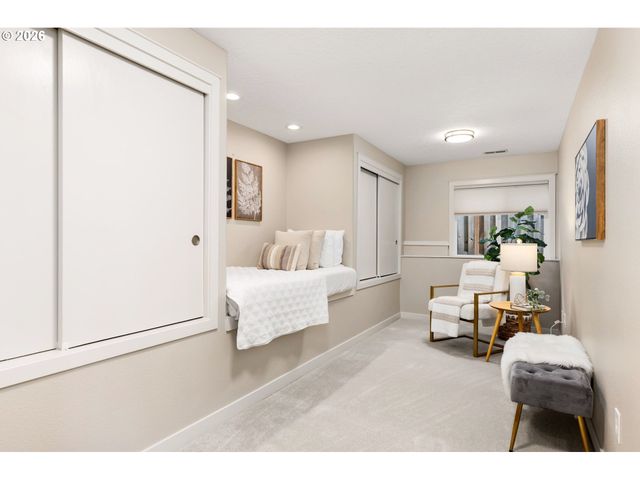 4088 ORCHARD Dr, Lake Oswego, OR 97035