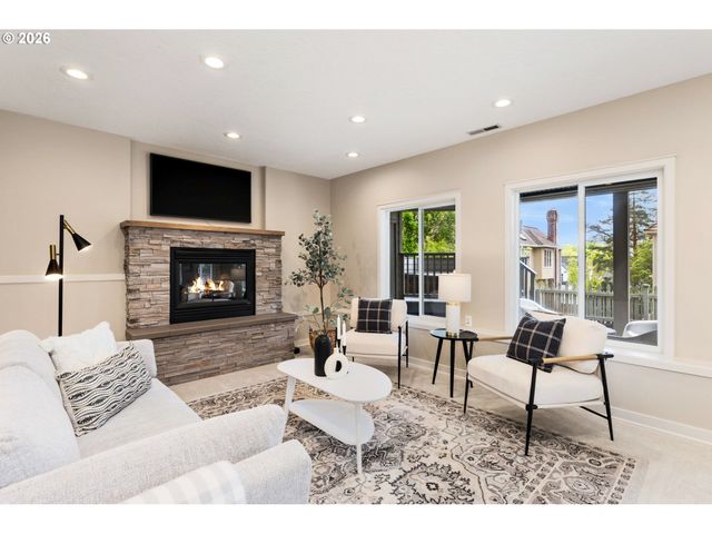 4088 ORCHARD Dr, Lake Oswego, OR 97035