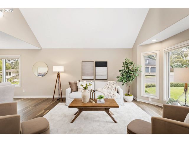 4088 ORCHARD Dr, Lake Oswego, OR 97035