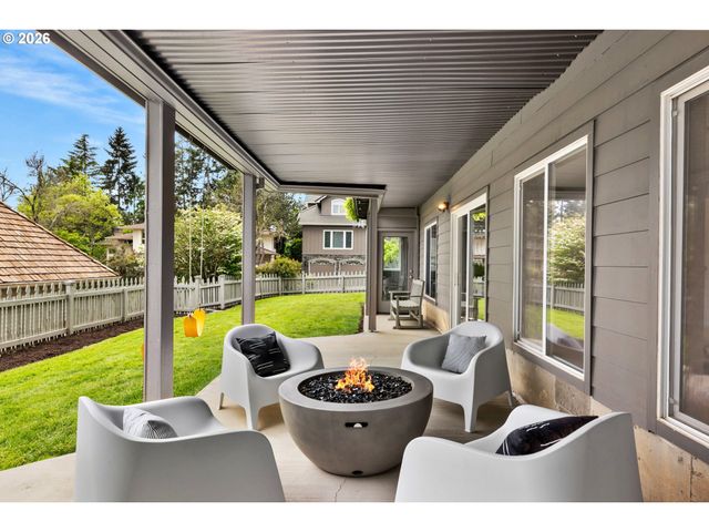 4088 ORCHARD Dr, Lake Oswego, OR 97035