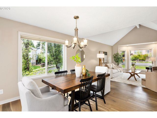 4088 ORCHARD Dr, Lake Oswego, OR 97035