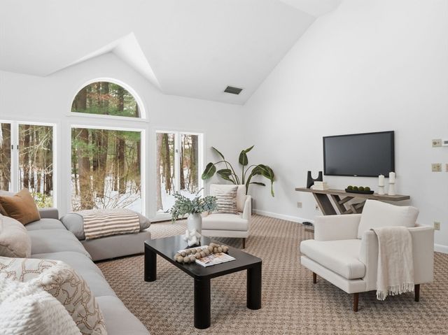 47 Harold Parker Rd, Andover, MA 01810