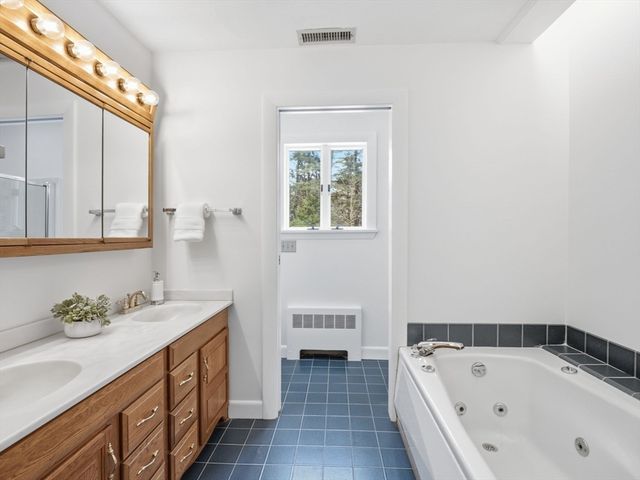 47 Harold Parker Rd, Andover, MA 01810