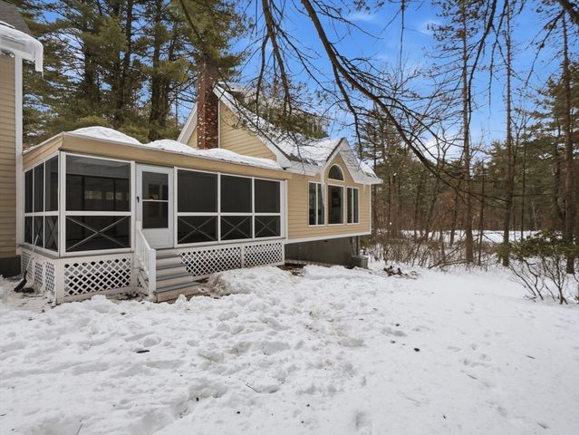47 Harold Parker Rd, Andover, MA 01810