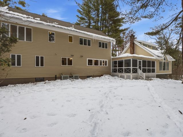 47 Harold Parker Rd, Andover, MA 01810