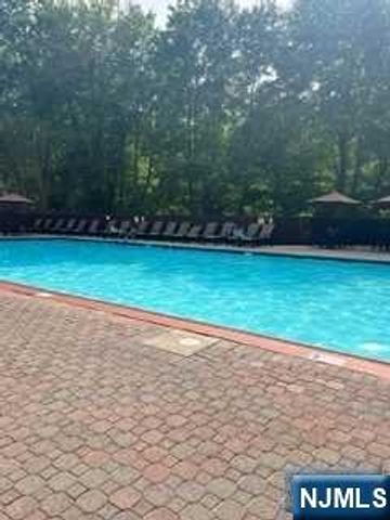 1417 Faulkner Court, Mahwah, NJ 07430