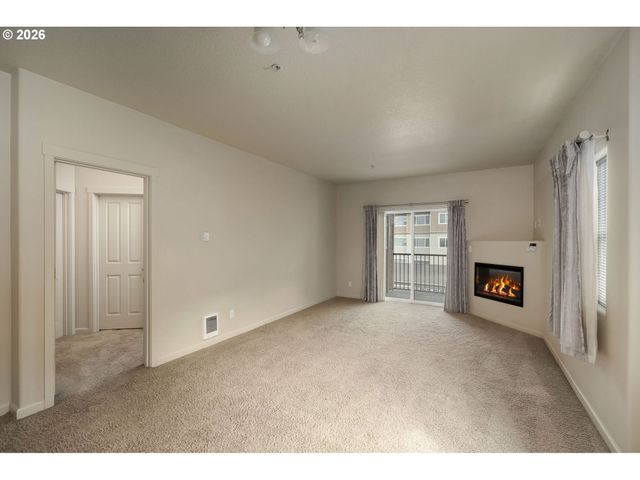 590 Nw LOST SPRINGS Ter 403, Portland, OR 97229