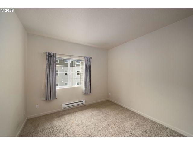 590 Nw LOST SPRINGS Ter 403, Portland, OR 97229