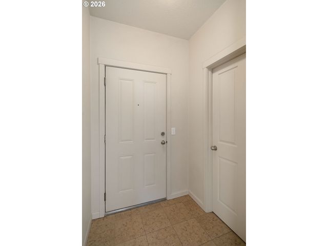 590 Nw LOST SPRINGS Ter 403, Portland, OR 97229