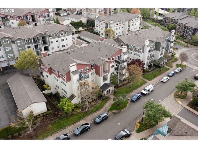 590 Nw LOST SPRINGS Ter 403, Portland, OR 97229