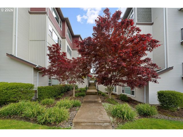 590 Nw LOST SPRINGS Ter 403, Portland, OR 97229