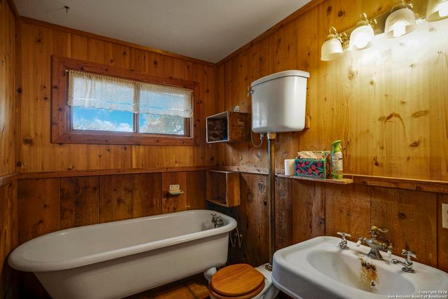 360 Kirk Ln, Bulverde, TX 78163