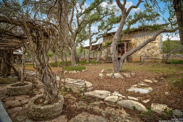 360 Kirk Ln, Bulverde, TX 78163