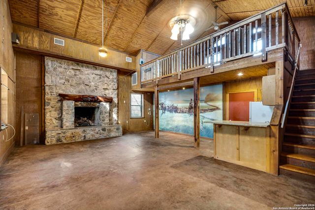 360 Kirk Ln, Bulverde, TX 78163