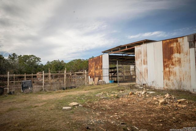 360 Kirk Ln, Bulverde, TX 78163