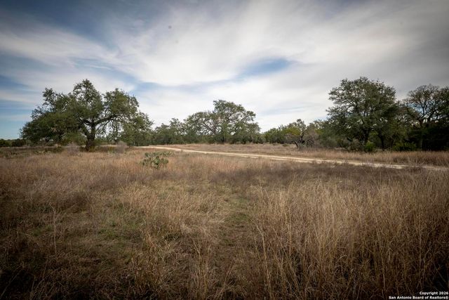 360 Kirk Ln, Bulverde, TX 78163