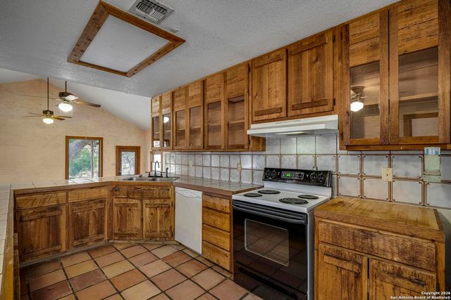 360 Kirk Ln, Bulverde, TX 78163