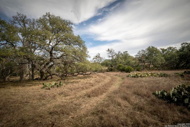 360 Kirk Ln, Bulverde, TX 78163