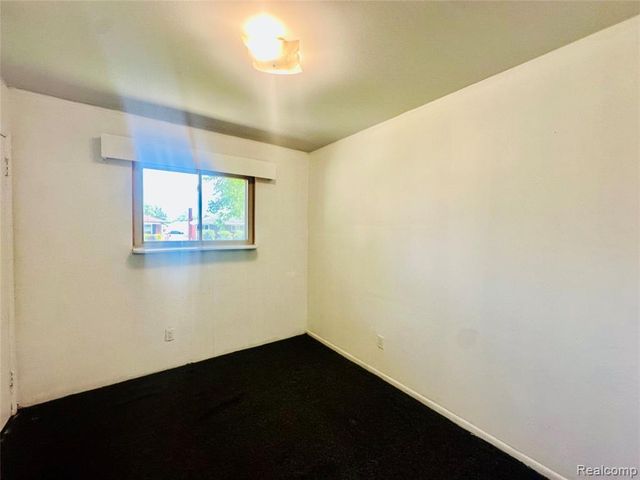 26373 Curie Avenue, Warren, MI 48091