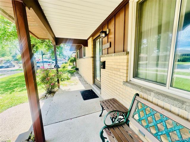 26373 Curie Avenue, Warren, MI 48091