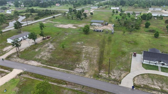 211 Road 48624, Dayton, TX 77535