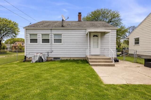 3803 S Lenox STREET, Milwaukee, WI 53207