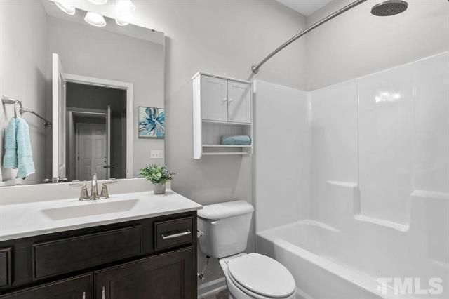 2223 Chattering Lory Lane, Apex, NC 27502