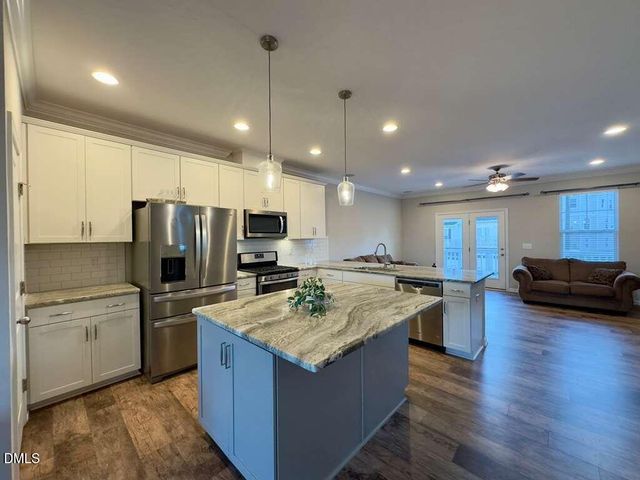 2223 Chattering Lory Lane, Apex, NC 27502