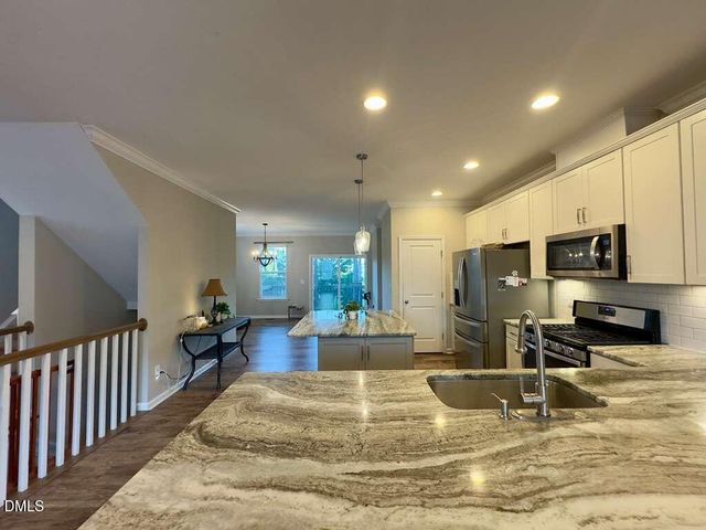 2223 Chattering Lory Lane, Apex, NC 27502