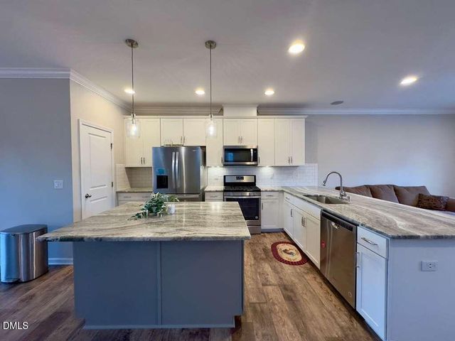 2223 Chattering Lory Lane, Apex, NC 27502