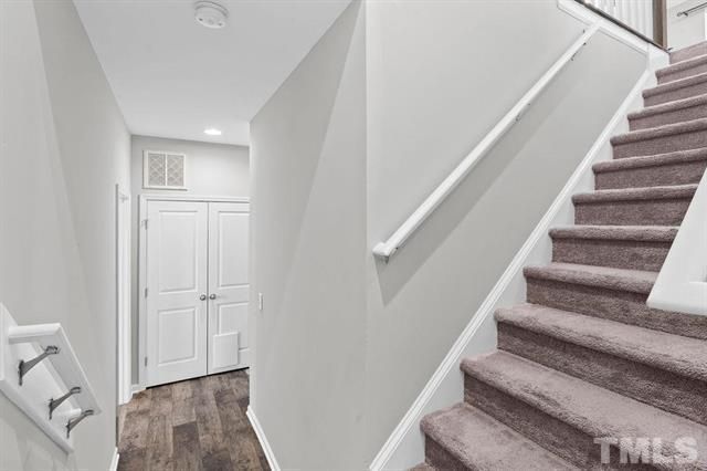 2223 Chattering Lory Lane, Apex, NC 27502