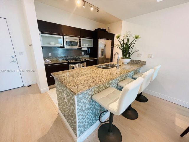950 Brickell Bay Dr 2601, Miami, FL 33131