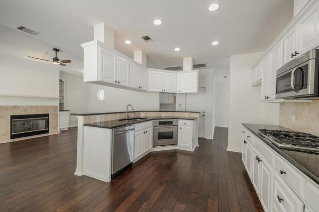 6102 Bon Terra DR, Austin, TX 78731