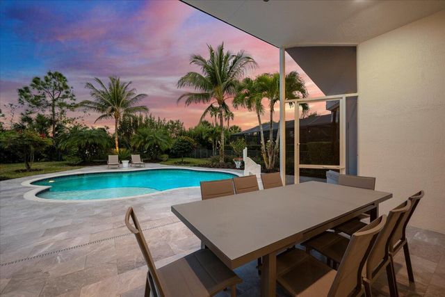 180 Carina Drive, Jupiter, FL 33478